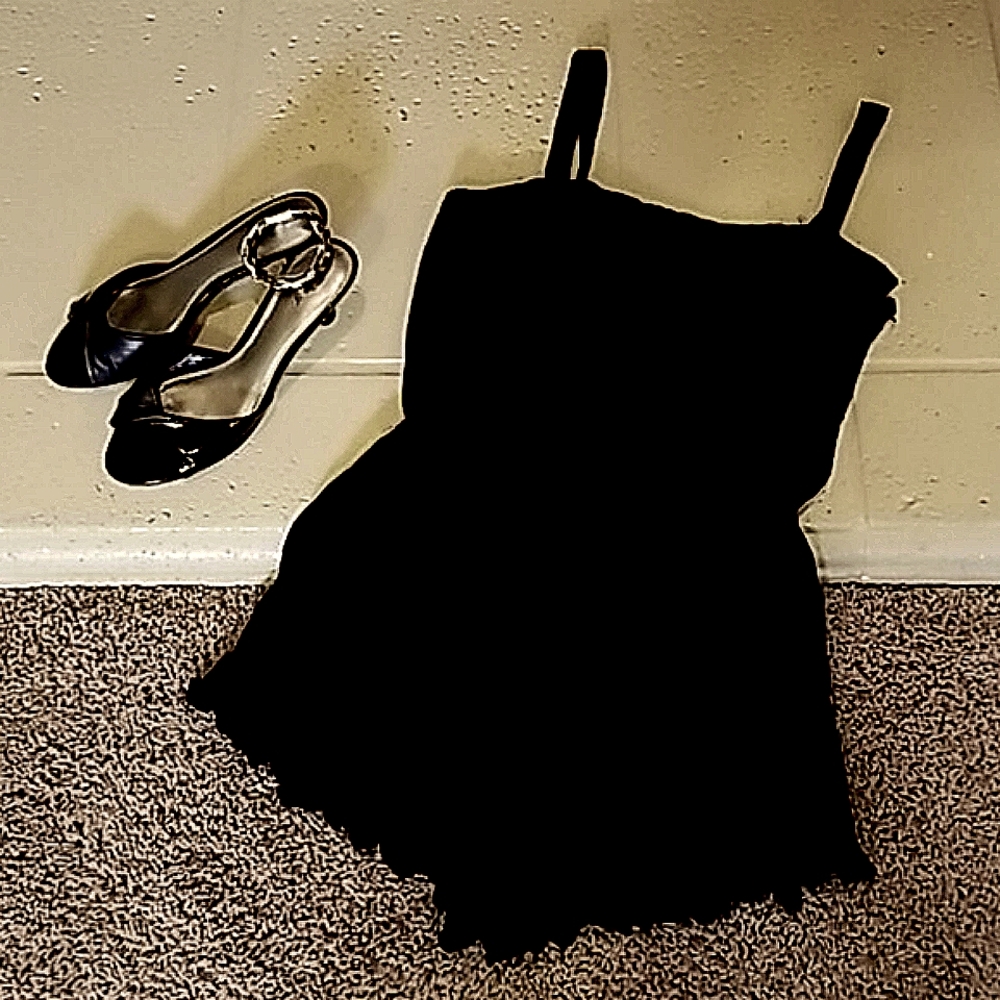 3/$15🌈Forever 21 Romper. Has pockets! - Picture 1 of 8